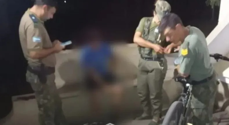 Un menor viajó varios kilómetros en bicicleta y denunció maltrato familiar