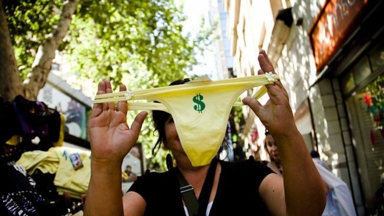 Nochevieja: cinco rituales para tener prosperidad en el 2025