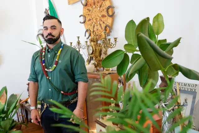 Españoles destacan las costumbres de un pai umbanda correntino