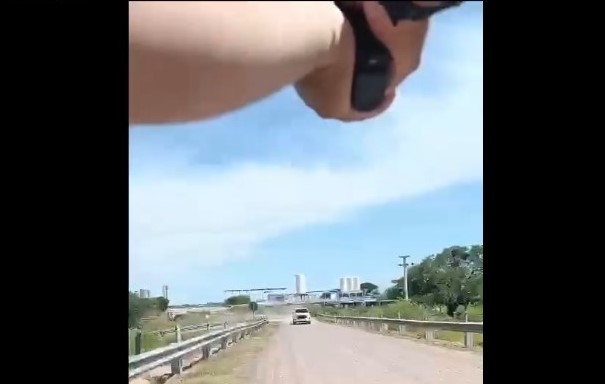Operativo policial termina en persecución y tiroteo en cercanías del puente Corrientes-Chaco