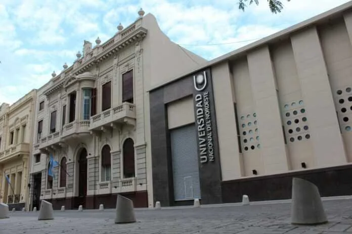 Establecimiento de la UNNE
