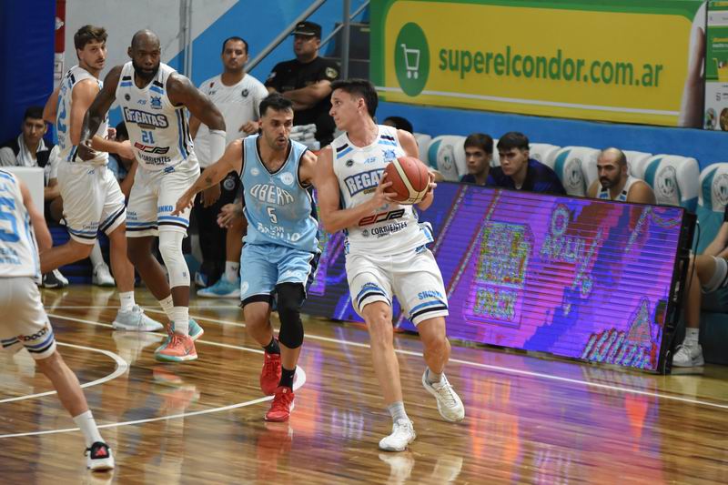 Por la recuperación, Regatas recibe esta noche a Riachuelo