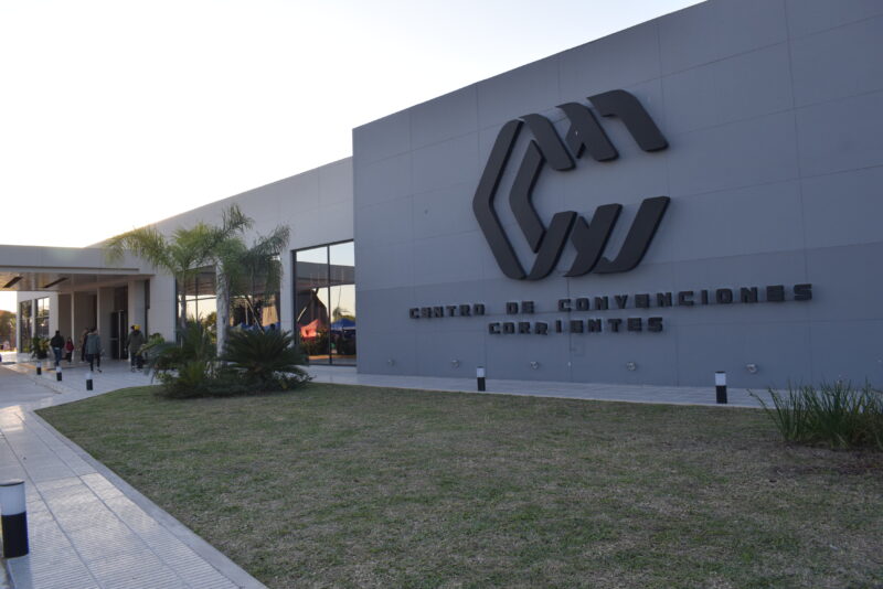 Esta noche será la tradicional Velada de Gala por el Mes de Corrientes