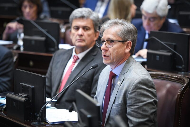 Vischi lanzó contundente mensaje al modelo de gestión libertario