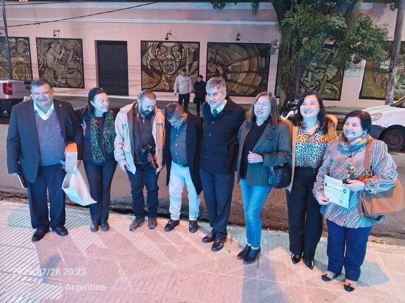 Reconocimientos a seis antólogos