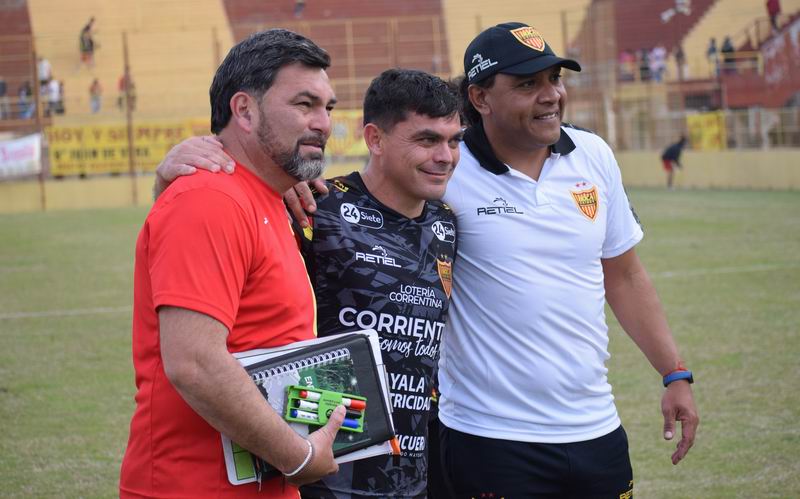 Rolando Ricardone: «Es mérito de los jugadores, que no claudicaron»