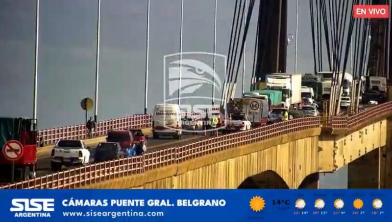 En vivo, demoras en el Puente: los motivos