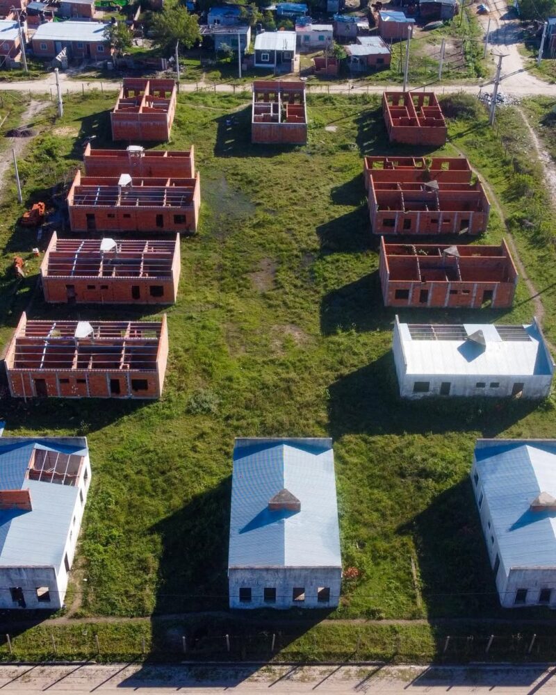 Invico reactiva viviendas paralizadas en el Doctor Montaña con fondos provinciales