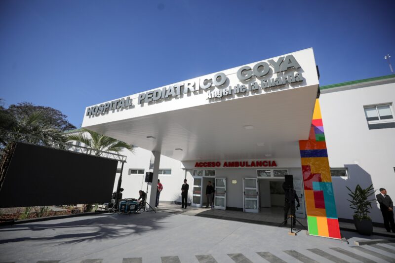 Valdés inauguró el segundo hospital pediátrico de Corrientes