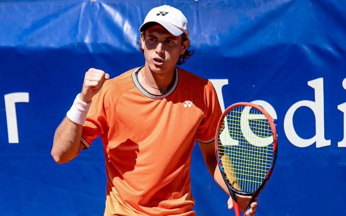Midon ante Rodionov por un lugar en semis