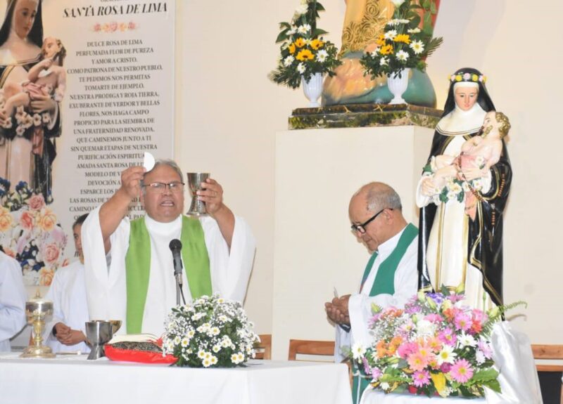 Aniversario y festejo patronal en Santa Rosa