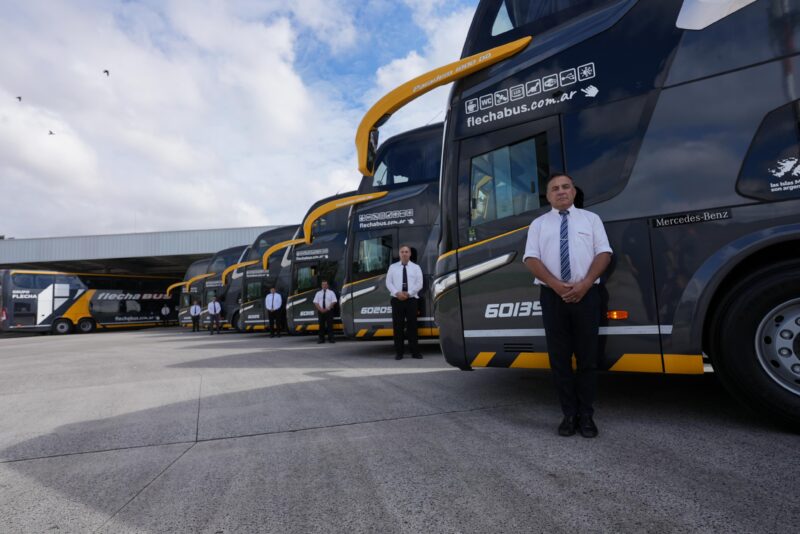 Lanzan «Travel Bus», la propuesta que busca revolucionar los viajes de larga distancia