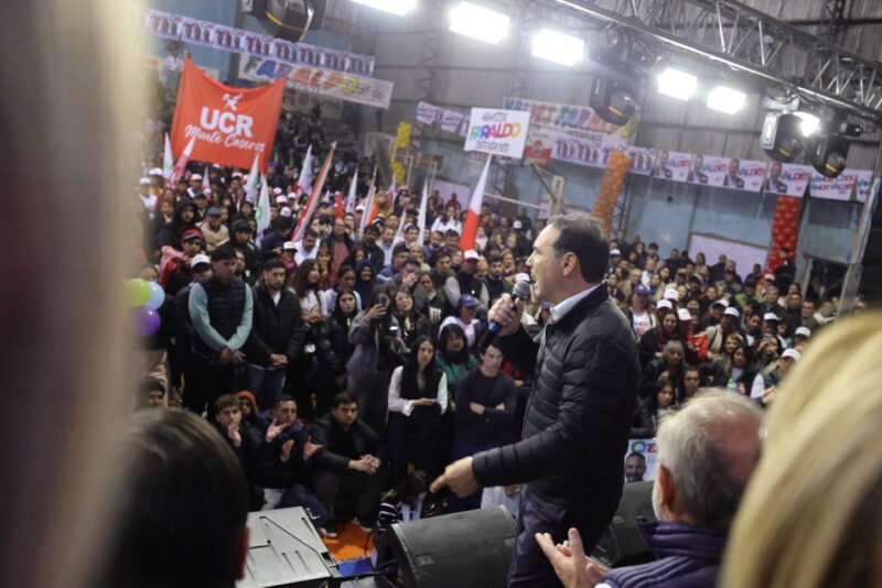 Valdés contra Ascúa: “Pelado bocón, culo sucio, sinvergüenza y corrupto”