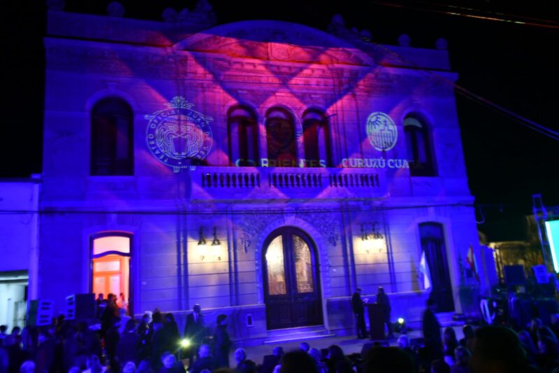 Valdés habilitó la reapertura del Teatro Cervantes