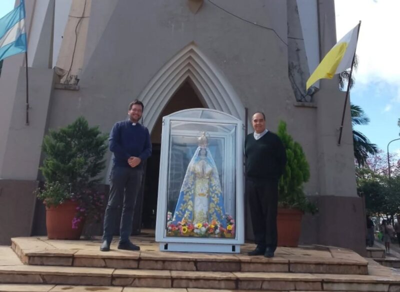 La imagen peregrina de María de Itatí conmueve a Oberá