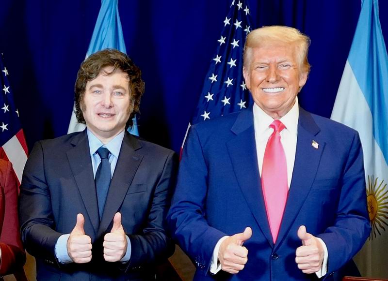 Milei no quiere quedar contra las cuerdas