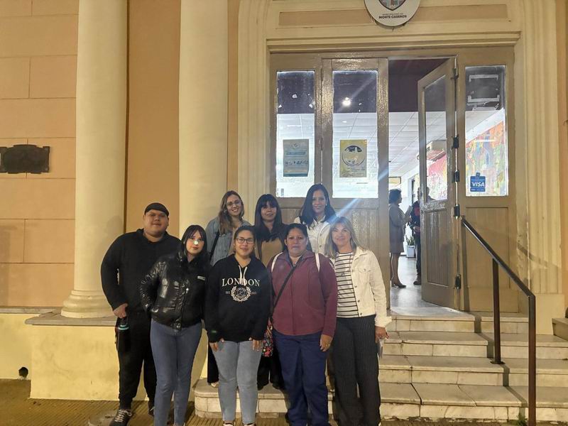 Centro educativo impulsa proyecto de Estrellas Amarillas en la ciudad