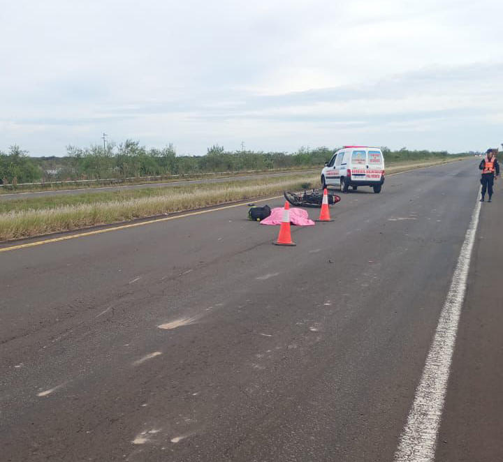 Siniestro fatal: jóvenes murieron tras el despiste de una motocicleta