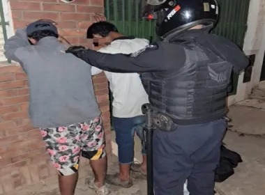 Dos detenidos por robar cables con un cuchillo