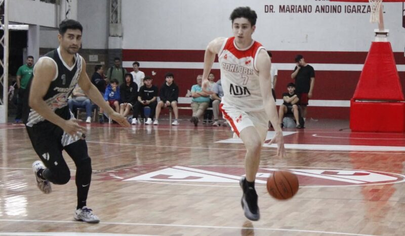 Pingüinos superó en el duelo a Córdoba