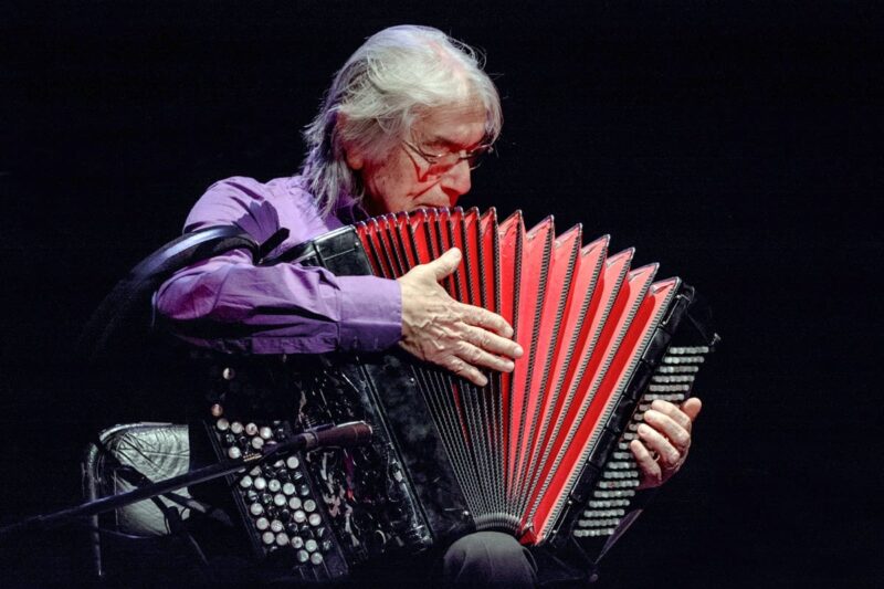 Homenaje y último adiós al gran Raúl Barboza