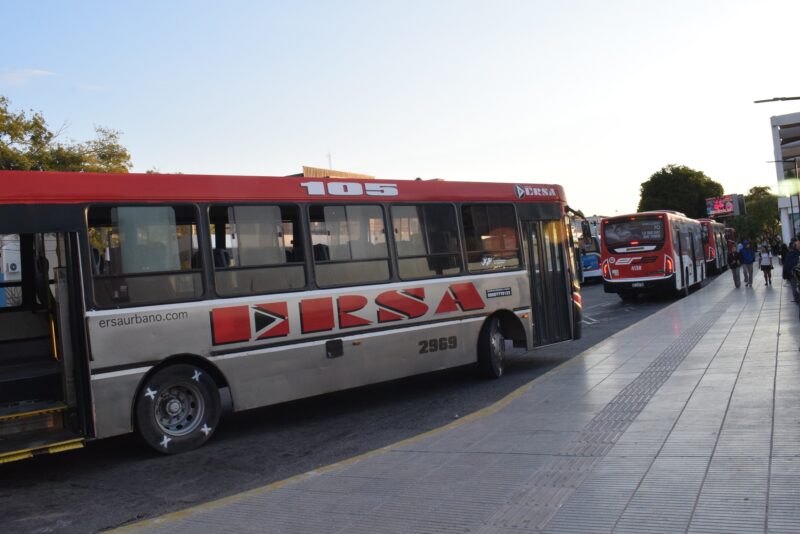 Inesperado recorte en el servicio de colectivos de la Capital