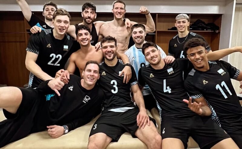 Con el correntino Germán Gómez, enorme remontada de Argentina en el debut mundialista