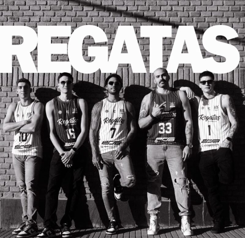 Regatas presentó su nueva indumentaria para la Liga Nacional