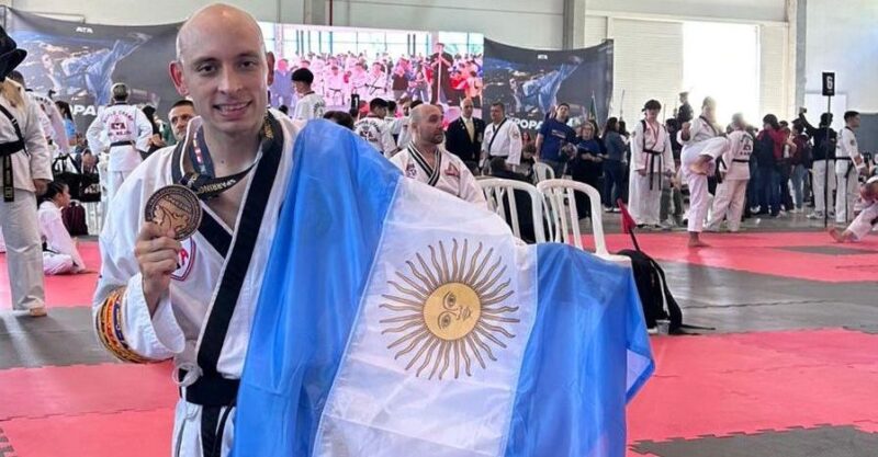 Adrián Bernasconi se colgó la medalla de bronce en el Panamericano de Curitiba