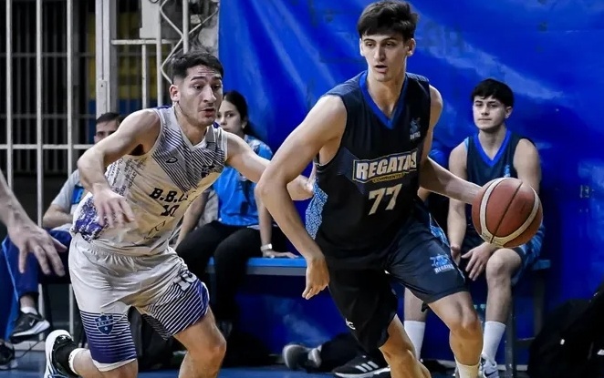 Regatas Corrientes y Pingüinos son de punta