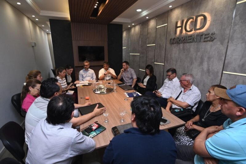 Paritarias: Tassano anunció un nuevo aumento al básico