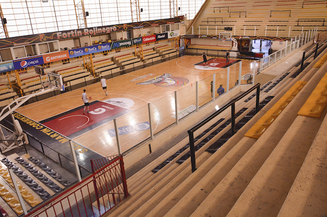 Venta de abonos en el club San Martín