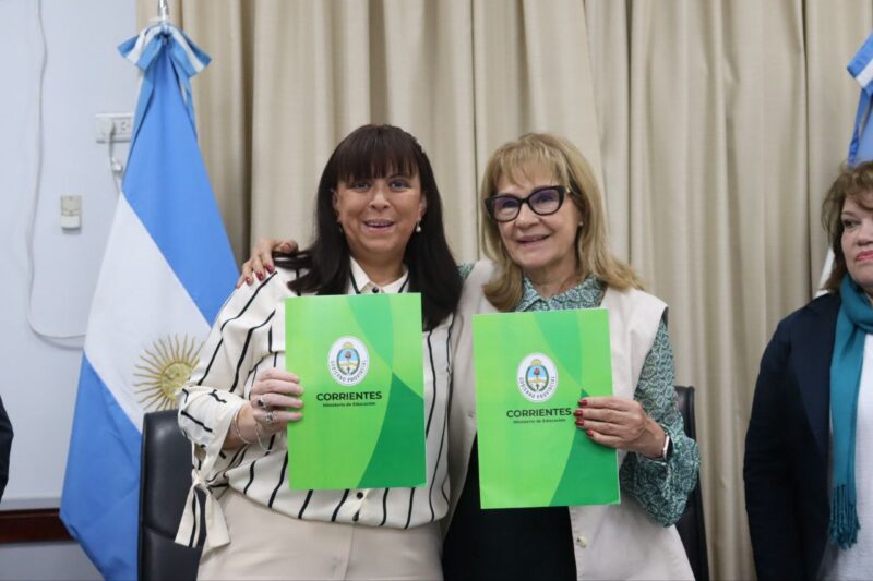 Entregaron un colectivo para trasladar a estudiantes de parajes