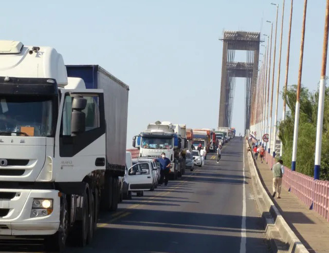 Diputados proponen suspender el peaje del Puente General Belgrano