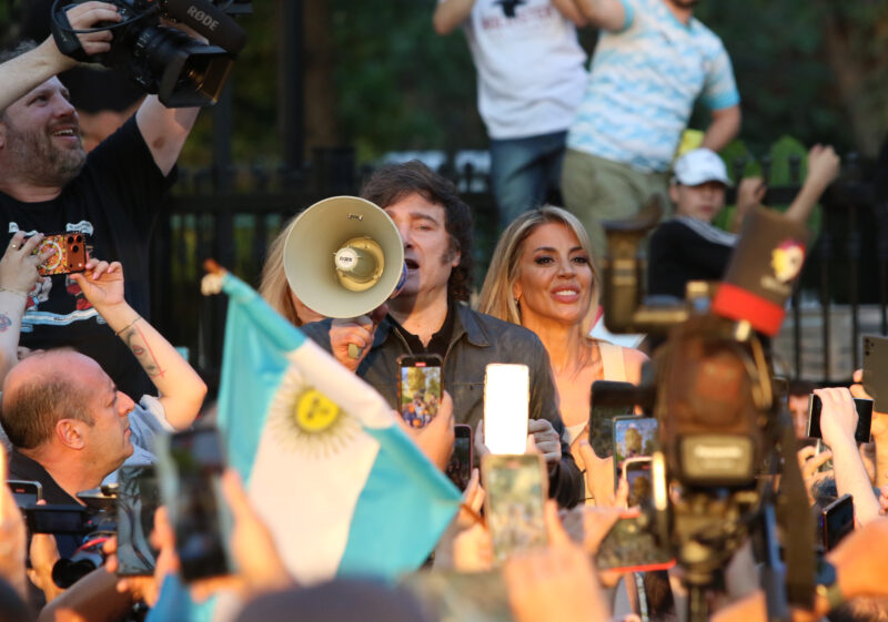 Javier Milei: «La libertad avanza o Argentina retrocede»