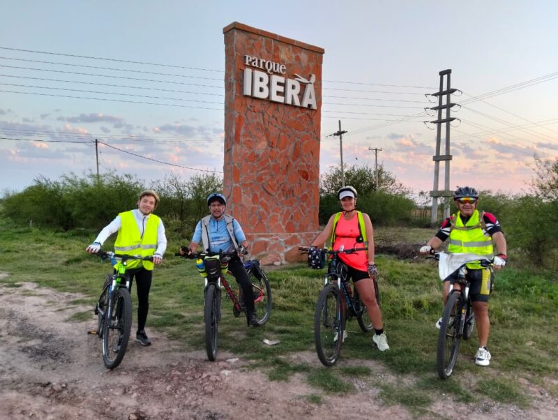 Ciclistas goyanos completaron con éxito el “Desafío Iberá”