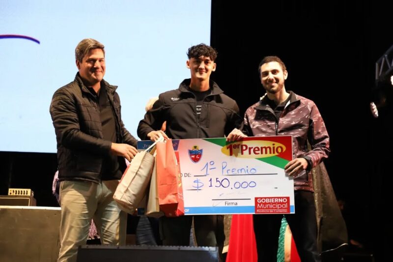 Virasoro, Capital del buen mate: Los Decadentes cerraron la fiesta y Mauro Correa se llevó el premio al mejor “amargo”