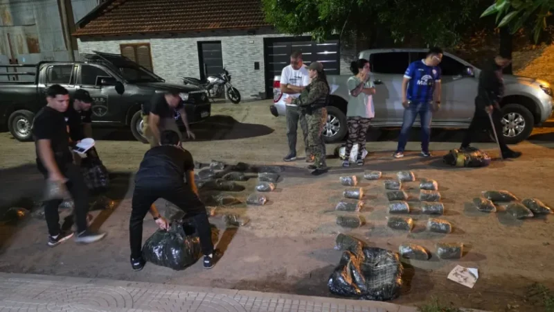 Más de 35 kilos de marihuana secuestrados tras una persecución en Corrientes