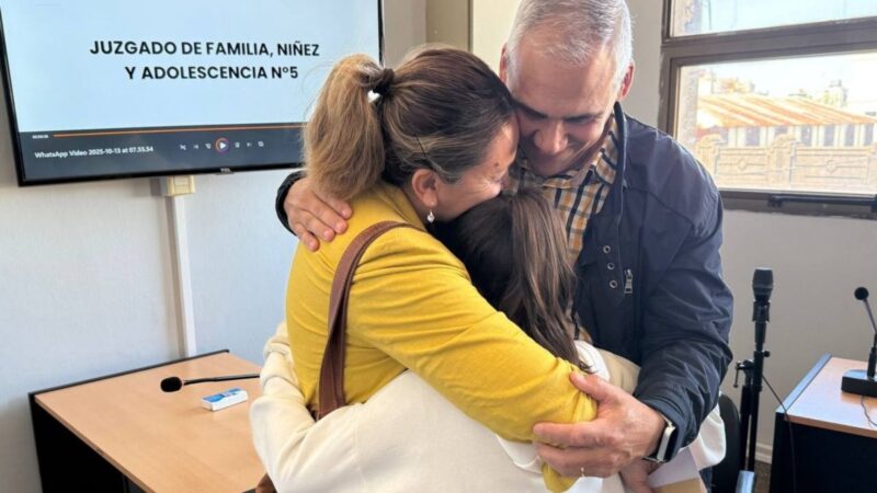 Final feliz: en menos de un año, la Justicia confirmó la adopción plena de Clara