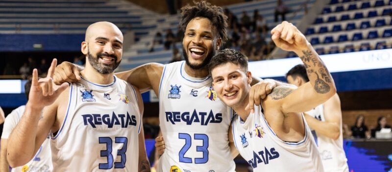 Regatas arrancó con una sonrisa en la Liga Sudamericana