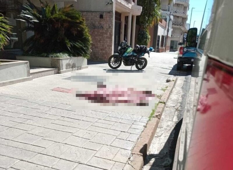 Una mujer murió tras caer de un sexto piso en pleno barrio céntrico