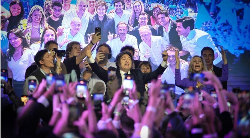 Tras el triunfo, Milei convocó a la oposición «racional» para acordar reformas