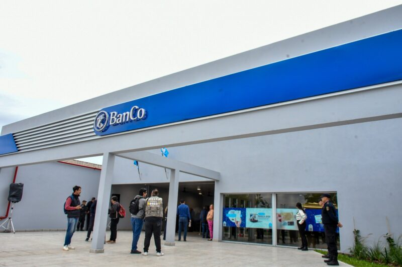 El Gobernador inauguró el nuevo Centro Único de Pagos del Banco de Corrientes: ¿cuándo abrirá al público?