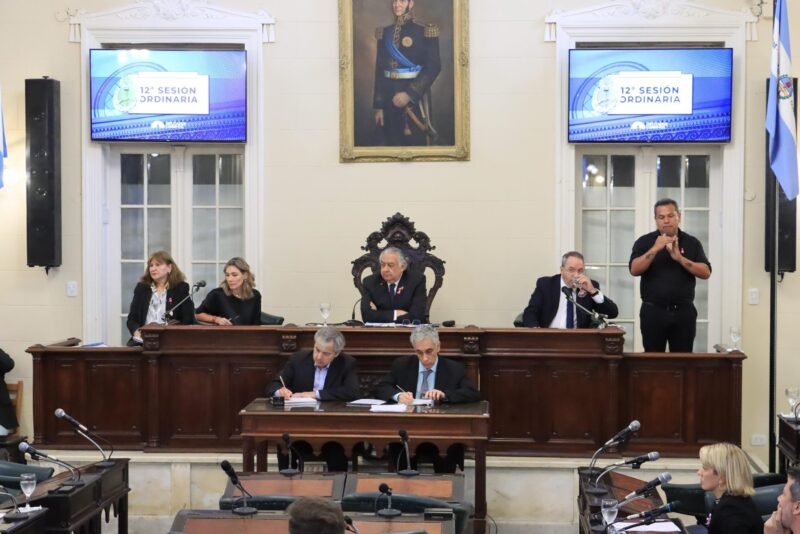 Diputados avanzó con normativas de índole laboral en la provincia