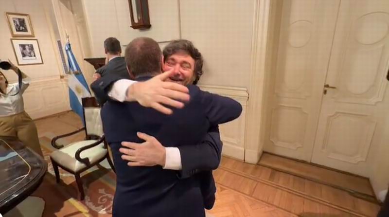 Zuleta Puceiro: «Santilli es una muy buena elección, un hallazgo de Milei»