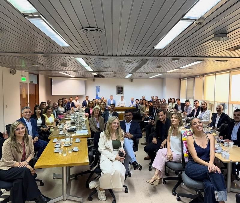 Virginia: «Llegaron los refuerzos para las reformas del Presidente»