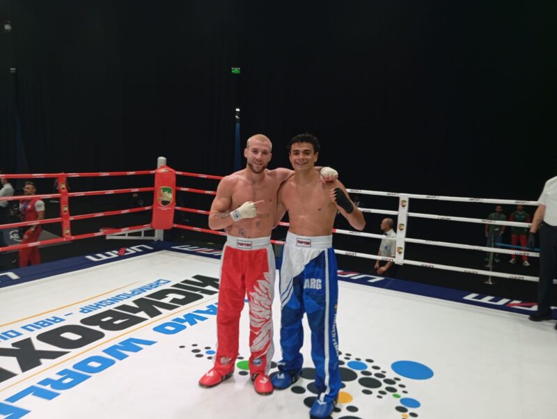 Matías García debutó con éxito en el Mundial de Kickboxing