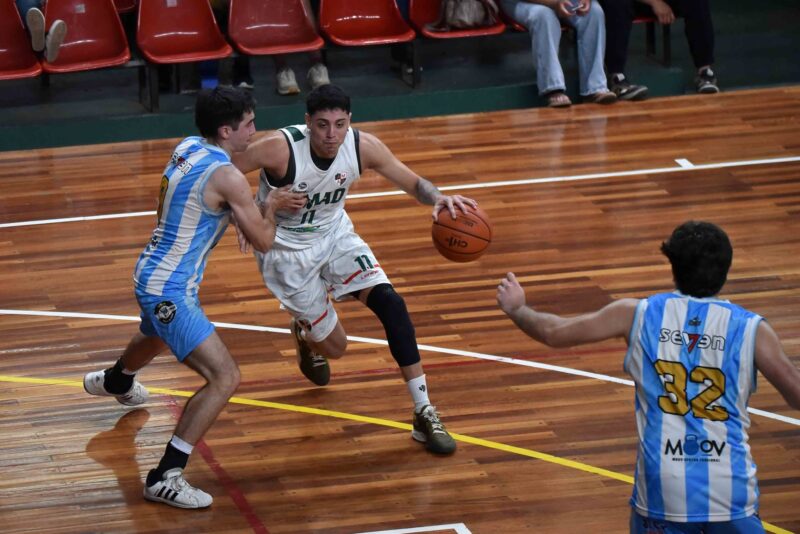 Entre Alvear y Hércules se resolverá la última plaza a playoffs del Pre-Federal