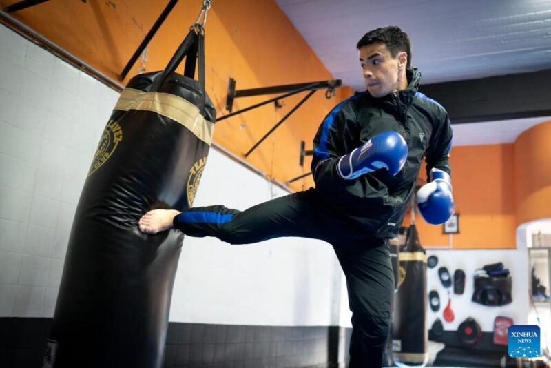 El correntino Matías García debuta en el Mundial de Kickboxing en Abu Dhabi