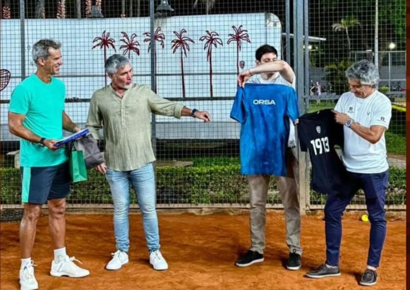 Daniel Orsanic fue distinguido socio honorario del Corrientes Tennis Club